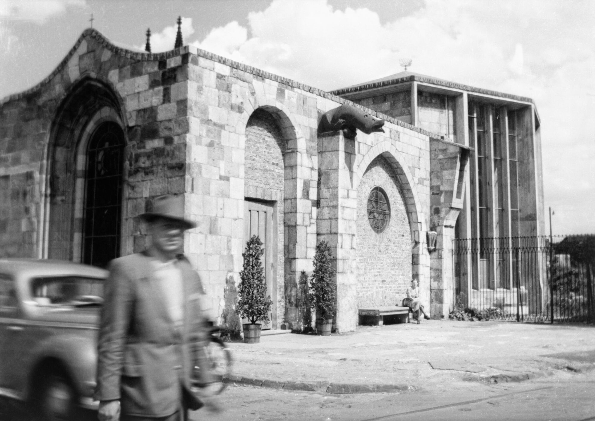 Figure 4. Madonna in den Trümmern, 1954 ©Rheinisches Bildarchiv Köln