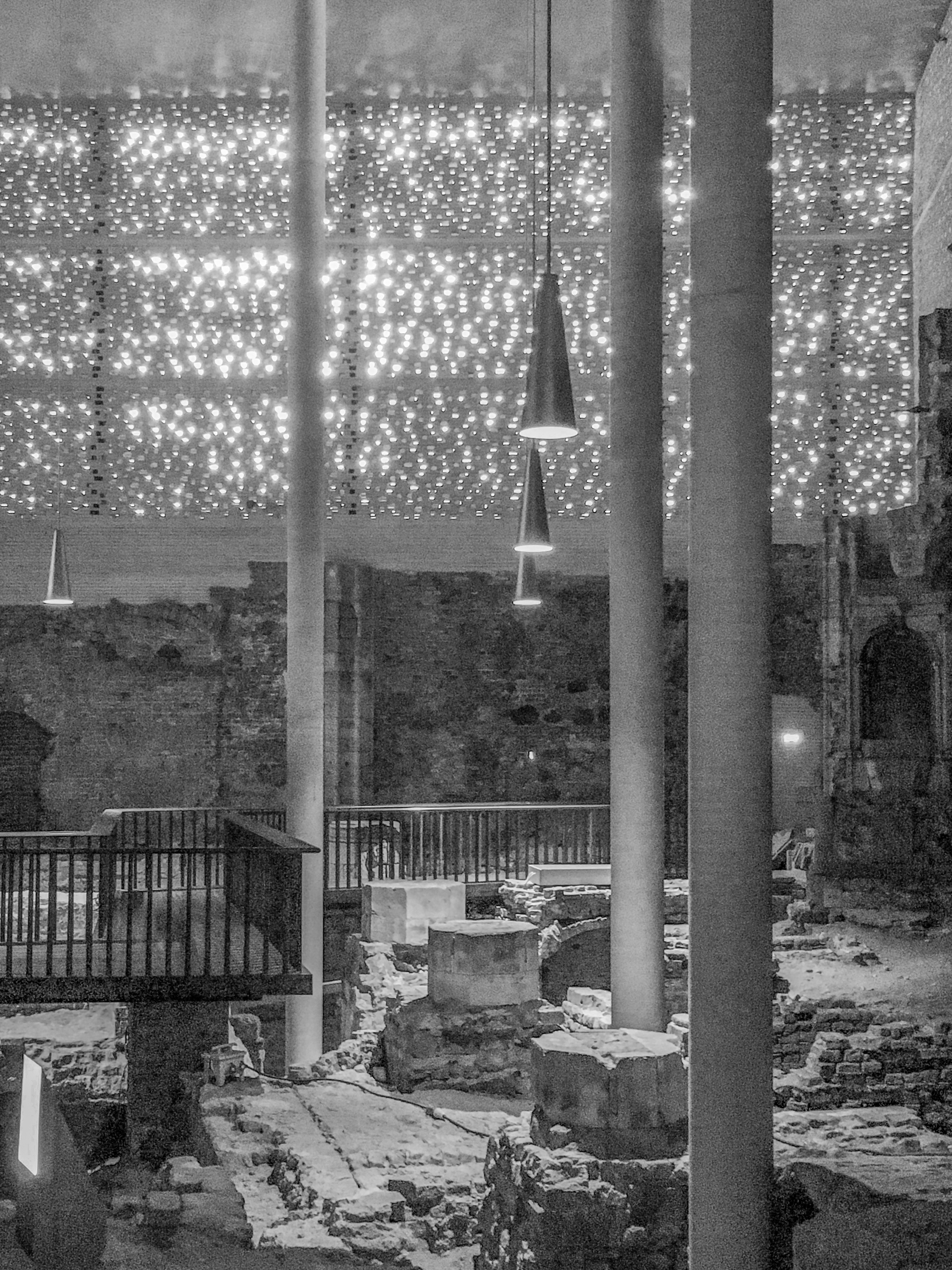 Figure 9. St. Kolumba’s ruins in the new Diocesan Museum, 2007